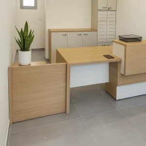 דלפק קבלה בהתאמה אישית – דגם ווד ליין